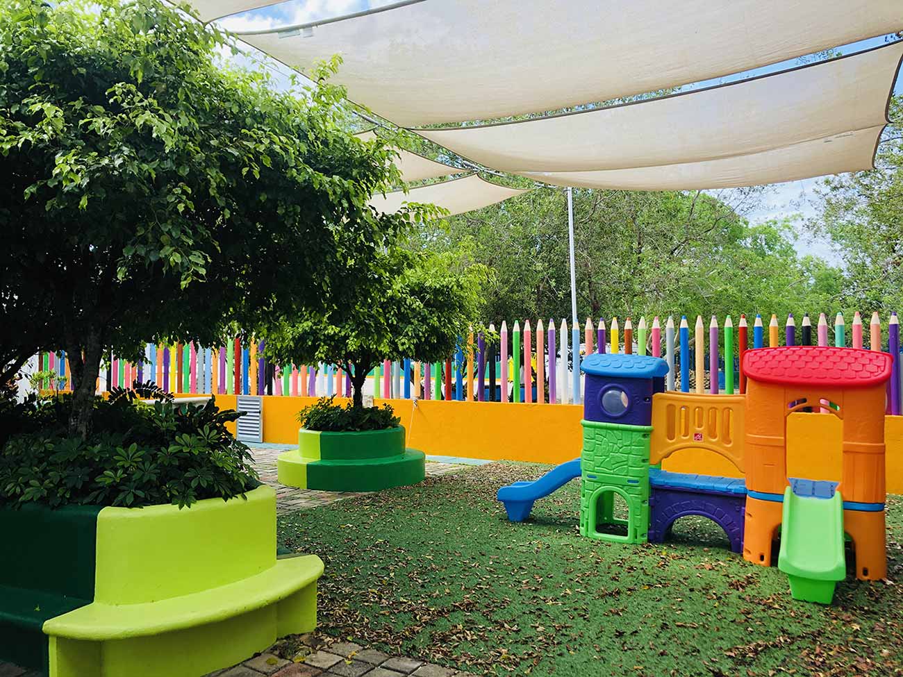 Área de Juegos Preescolar instalaciones